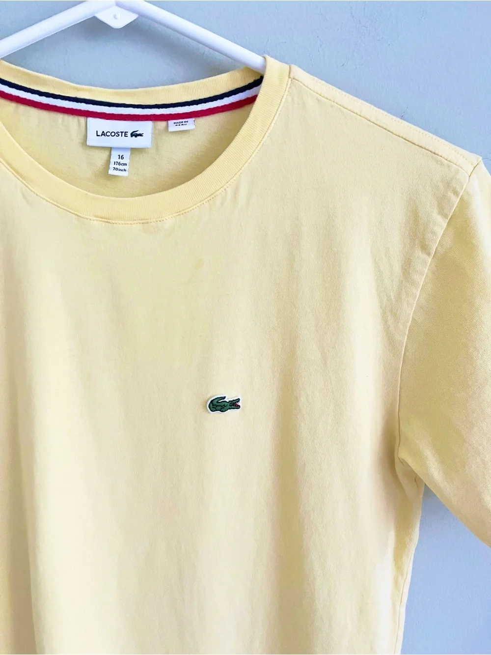 Lacoste alligator 🐊 logo lemon 🍋 yellow t shirt sz 16